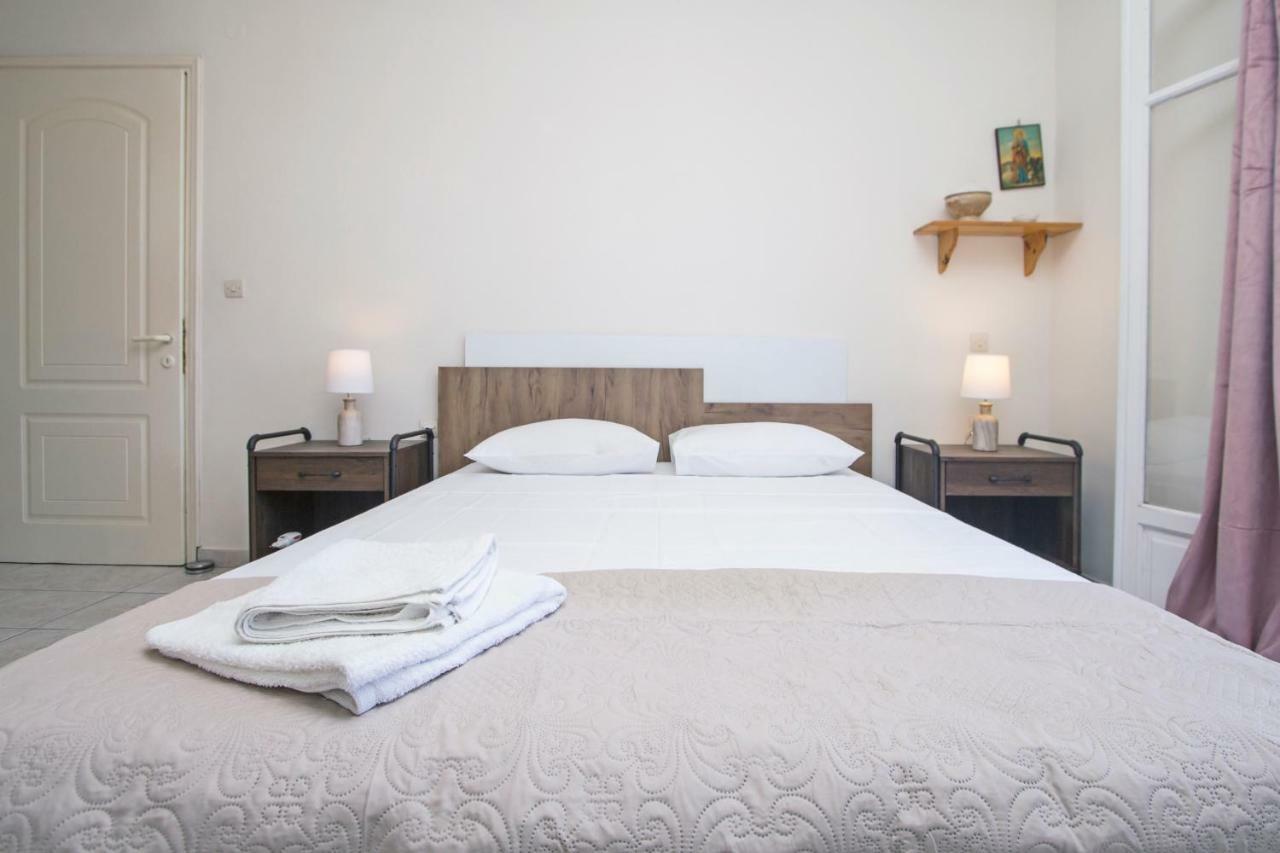 Luxury Skyline Apartment Пелекас Екстериор снимка